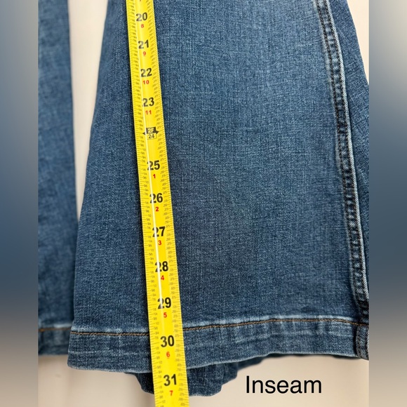 WRANGLER WOMEN'S RETRO MEDIUM WASH HIGH RISE FLARE JEANS 11MPFJW Size 30x34 - Picture 12 of 16